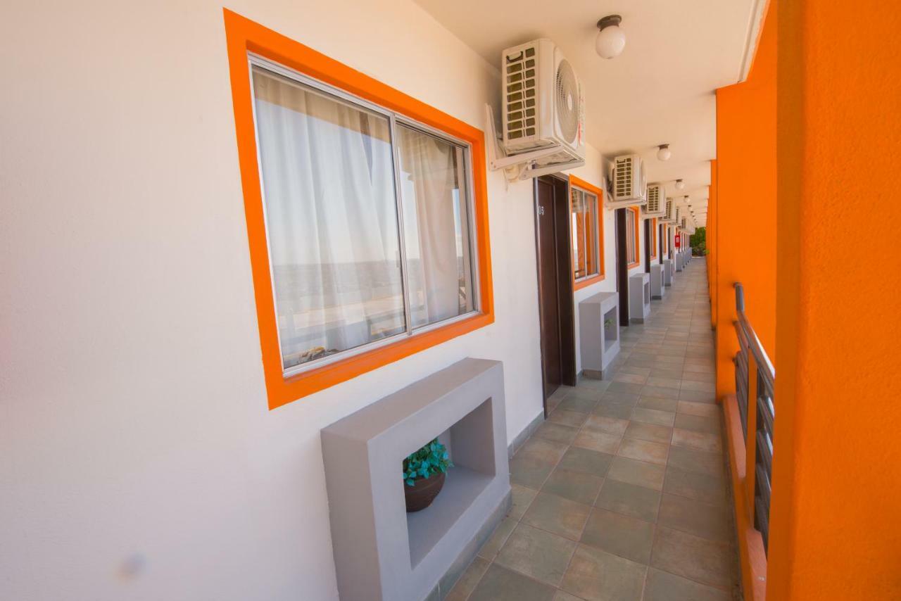 Hotel Cucapa Matamoros  ภายนอก รูปภาพ